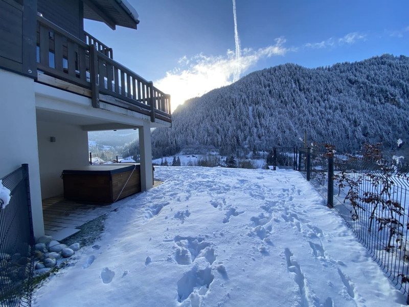 Alpaga C half-chalet in Châtel, in winter	