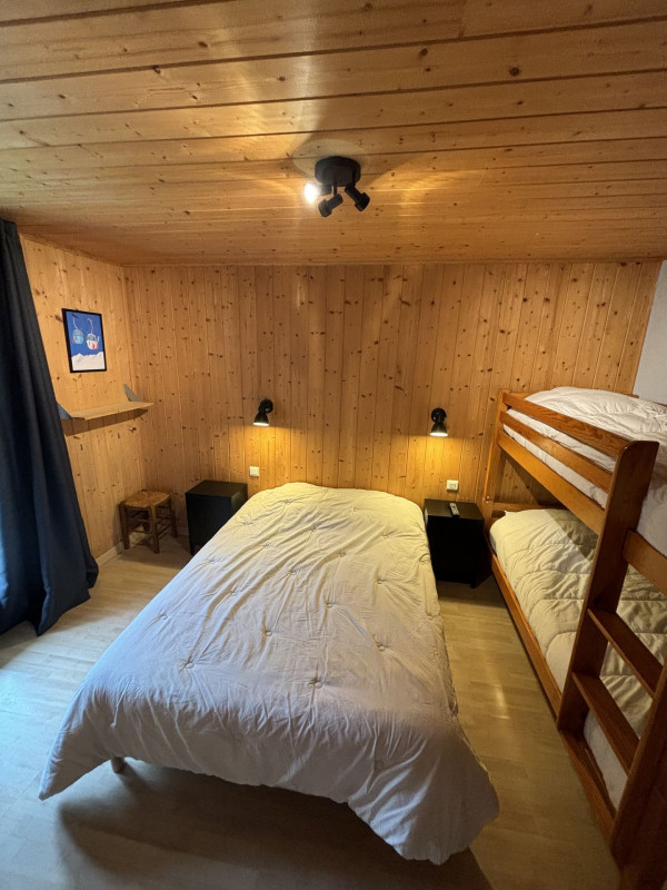 Résidence CRISTAUX DES NEIGES, Chambre lit double et superposé, Forfait ski 74