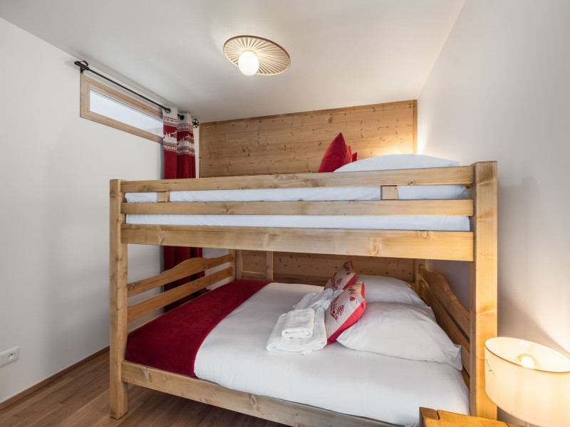 Résidence Le Theleme, Appartement 401, chambre deux lits doubles, Châtel Les Portes du Soleil