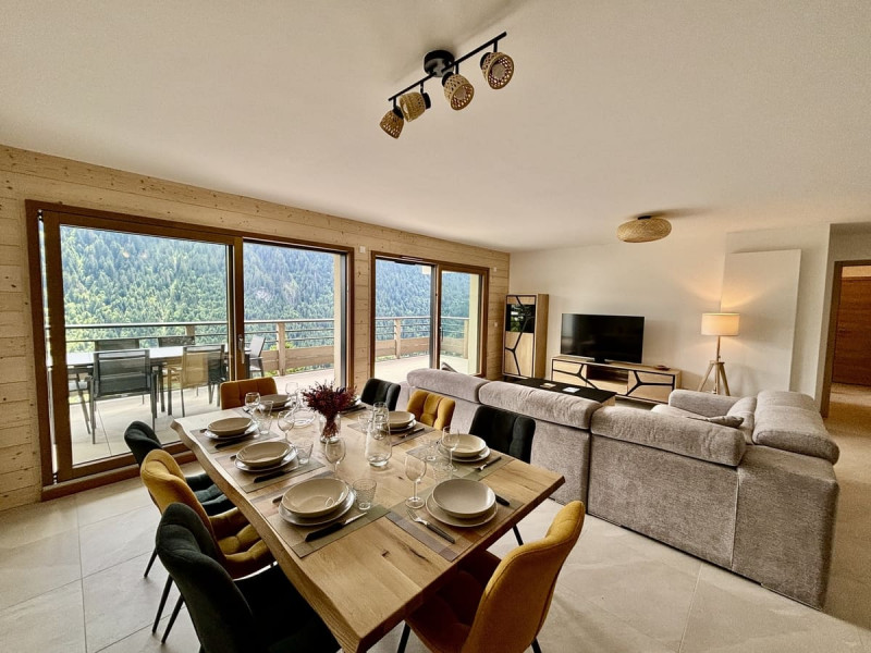 Résidence Thélème, Appartement 202, Séjour, Châtel